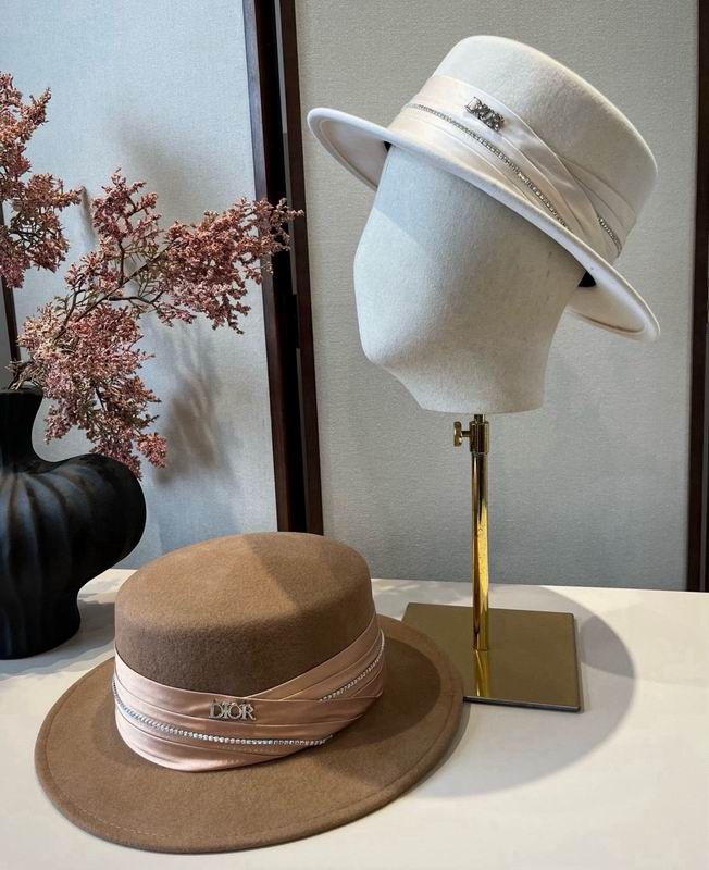 Dior top hat 030504